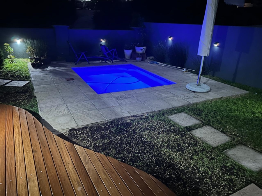 To Let 3 Bedroom Property for Rent in Cola Beach Western Cape